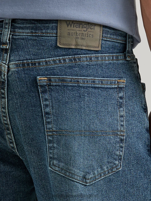 Smoke Authentics Relaxed Fit Comfort Flex Jean Men Clothing Wrangler P2B6R199