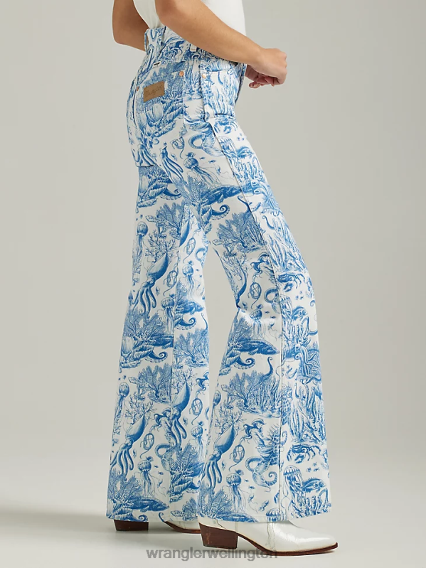 DO Wash Bootcut Jean Women Clothing Wrangler P2B6R779