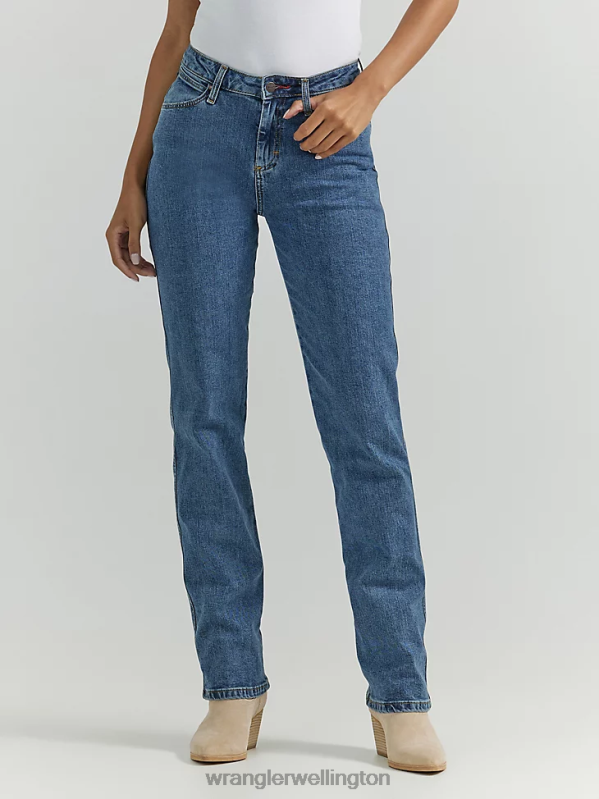 DO Wash Bootcut Jean Women Clothing Wrangler P2B6R779