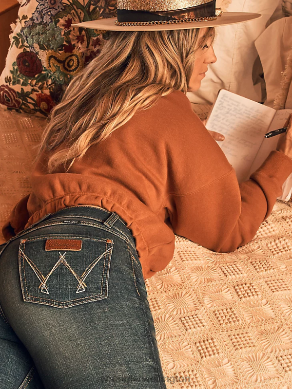 MS Wash Retro Mae Jean Women Clothing Wrangler P2B6R745