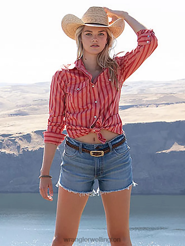 Red Retro Americana Bandana Western Snap Shirt Women Clothing Wrangler P2B6R882