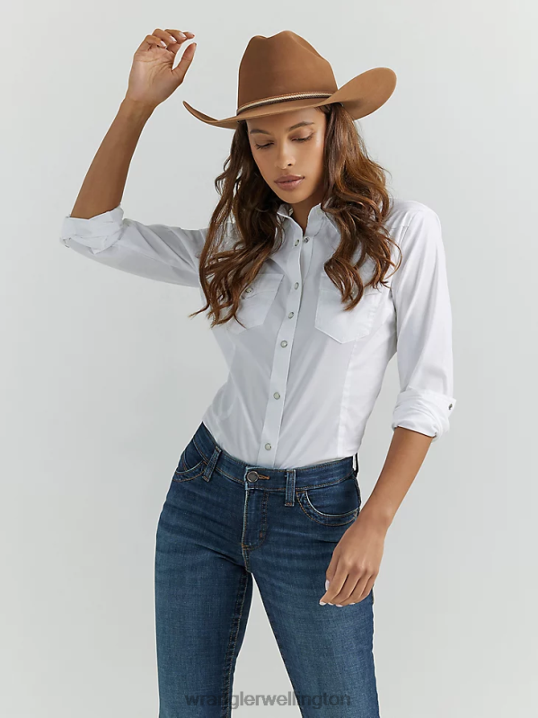 White Long Sleeve One Point Front and Back Yokes Solid Top Women Clothing Wrangler P2B6R889