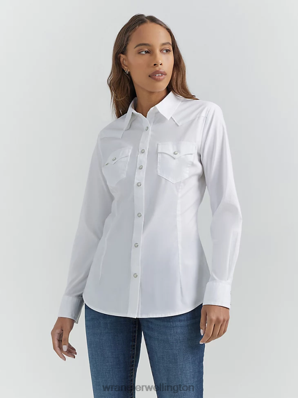 White Long Sleeve One Point Front and Back Yokes Solid Top Women Clothing Wrangler P2B6R889